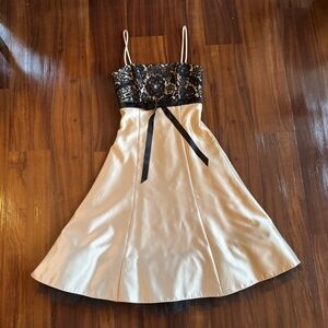 Elegant Vintage Black and Cream Lace Dress